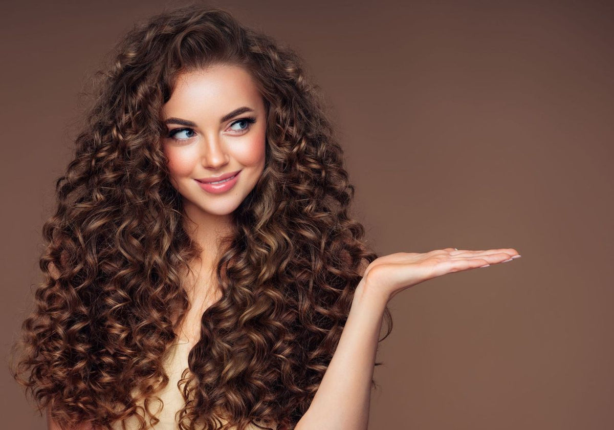 Soin 6 Huiles Nourrissantes Cheveux Bouclés Only Curls – Olive, Argan, Karité | Keraliss Lissage