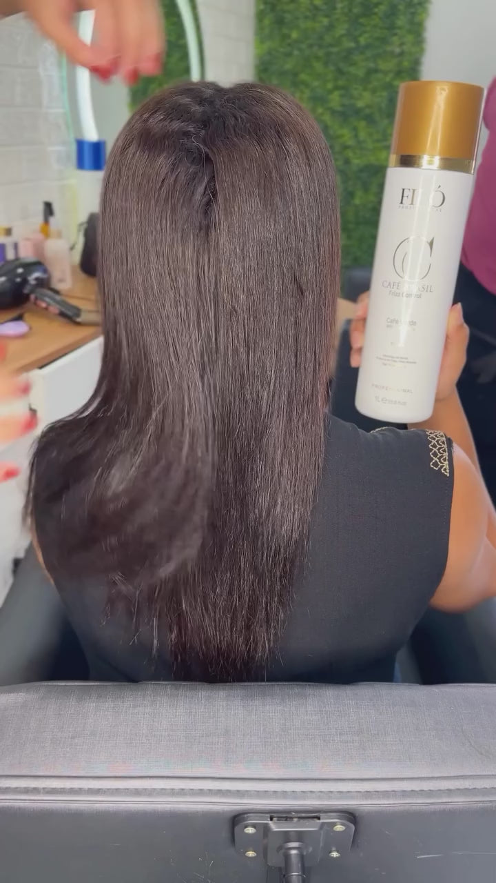Charger la vidéo : Lissage Brésilien Gloss Café Brésil Lisoriance 1L – Réducteur de Volume &amp;  | Keraliss
